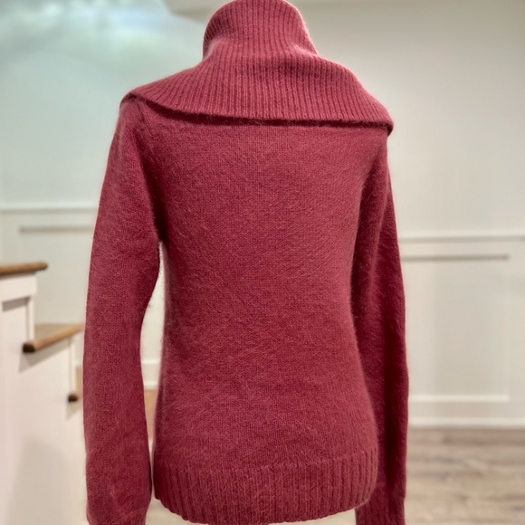 Warm , Fuzzy Ted Baker Angora Raspberry Sweater size 4 - Picture 6 of 6